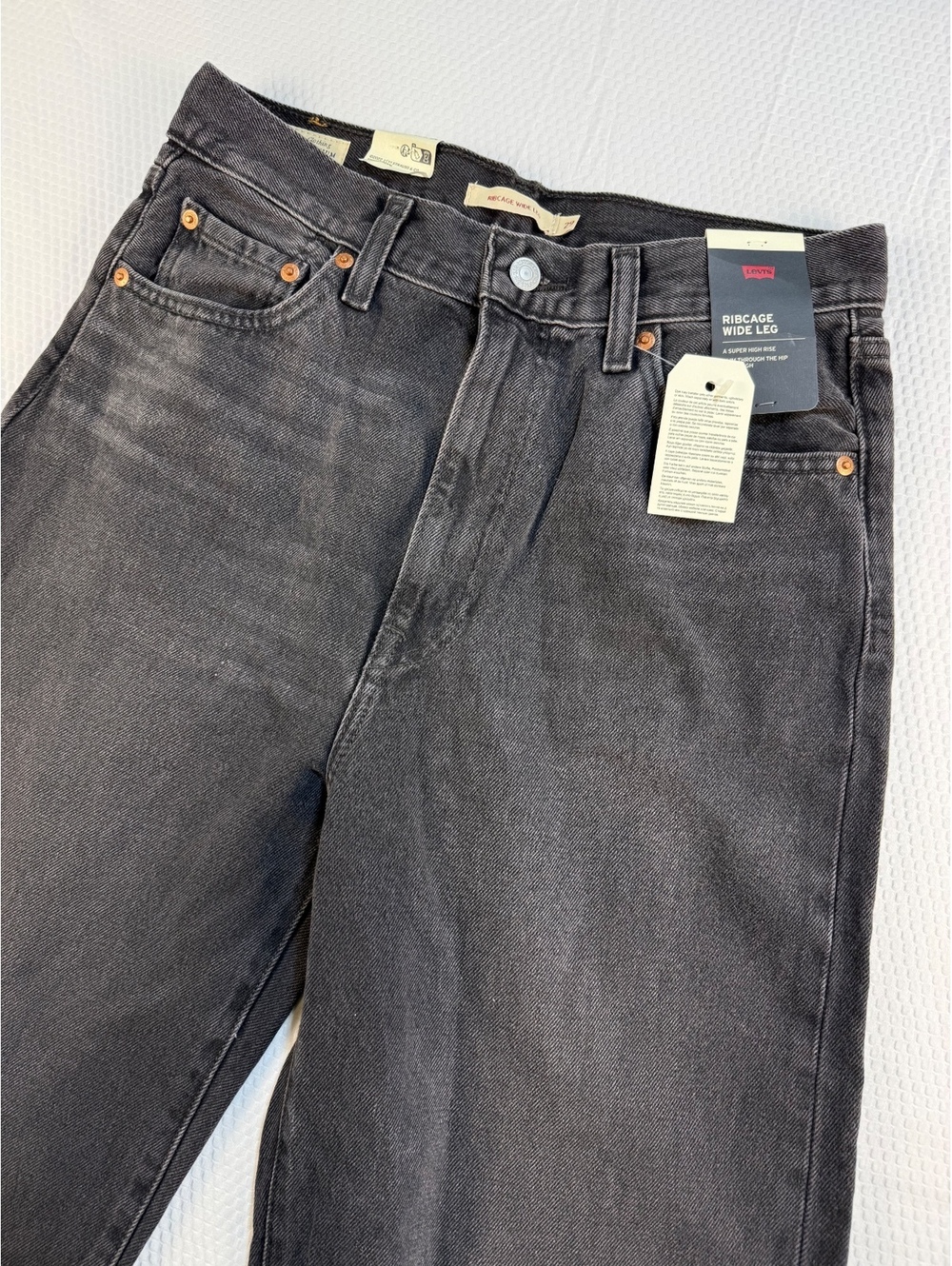 Levis Premium Womens 29x34 Ribcage Wide Leg Black Jeans High Rise New